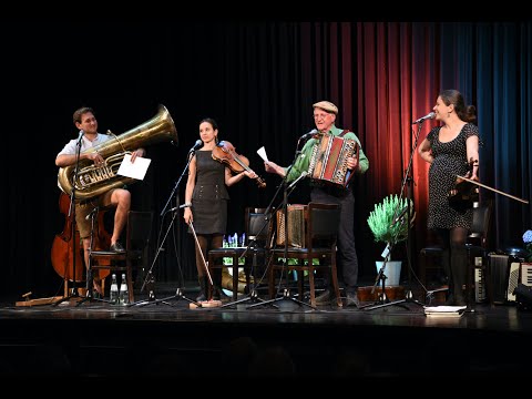 Wellbappn sagen adieu! Aus Äpfi Amen!