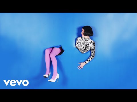 St. Vincent - Happy Birthday, Johnny