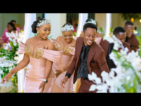 MAIDS WASISIMUA UKUMBI MZIMA WALIVYOINGIA KWA MBWEMBWE USIKU WA HARUSI YA MC KATO KISHA | #DEAL2024