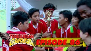 Download lagu SANG JUARA! Momen Membanggakan, Dragon Gledek Menjuarai Bupati Cup - Tendangan Garuda Eps 86 mp3