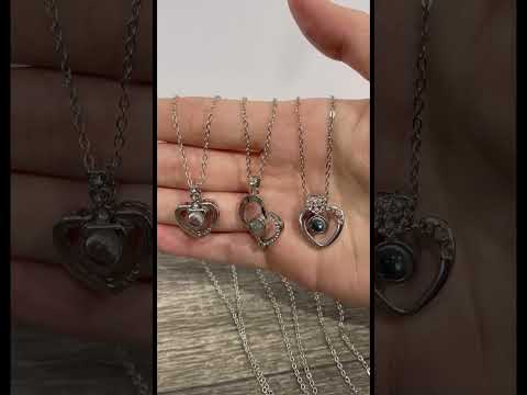 Подарок девушке колье "Серебряное сердечко" кулон с кристаллом Признание в любви на 100 языках на цепочке в коробочке - фото 1 - id-p2051297829