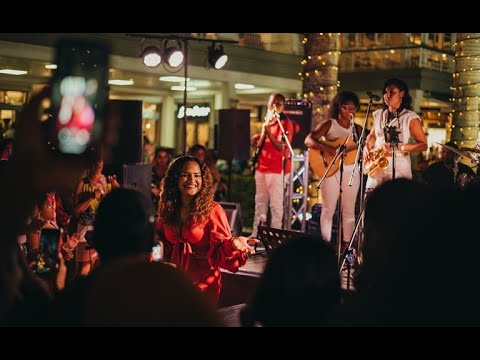 Laura Beg & Les Amazones LIVE at Bagatelle Mall | Sant Lavi