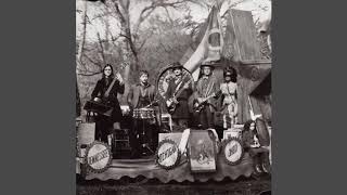 These Stones Will Shout - The Raconteurs (lyrics)
