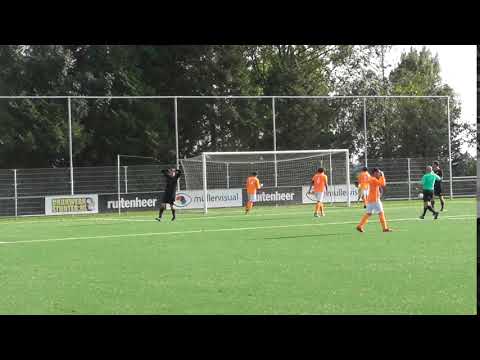 5 okt 2019 Loosdrecht 1 - VV De Meern 1 com 2-3 Goede redding Jules op kopbal Abel