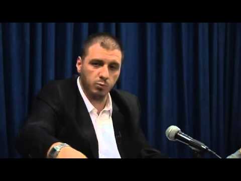 Rreziku i të mbeturit vetëm - Enis Rama