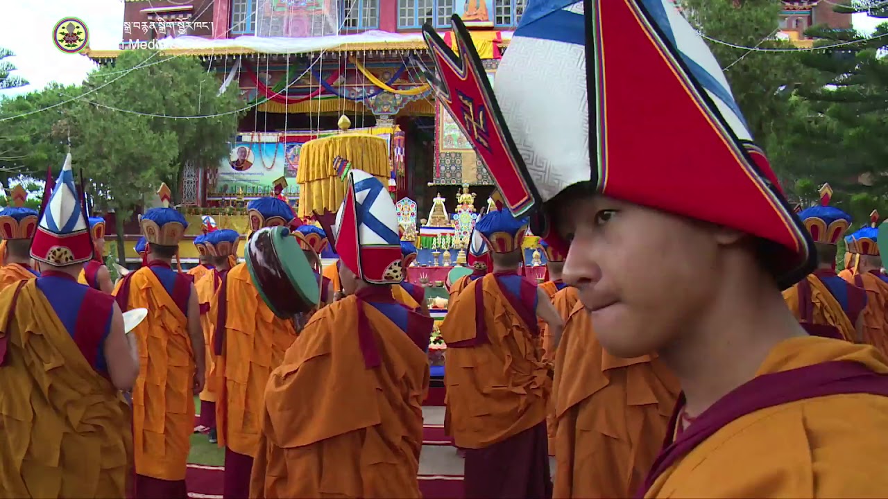 ༧སྐྱབས་རྗེ་སྨན་རིའི་ཁྲི་འཛིན་༣༣ པ་མཆོག་སྐུ་གཤེགས་ནས་ལོ་འཁོར་འདས་མཆོད་ཆེན་མོ།