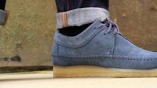 Clarks Originals Weaver Shoes in Slate Blue On Foot Feature