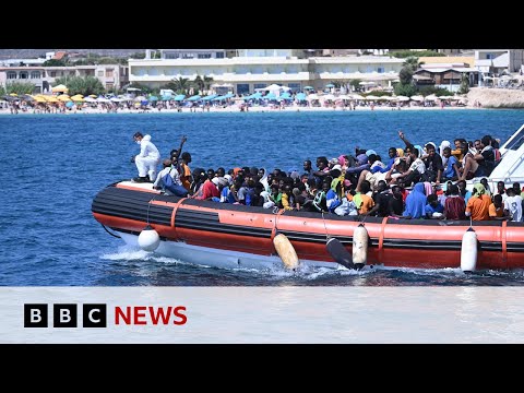 Lampedusa: 7,000 migrants arrive on Italian island in three days - BBC News