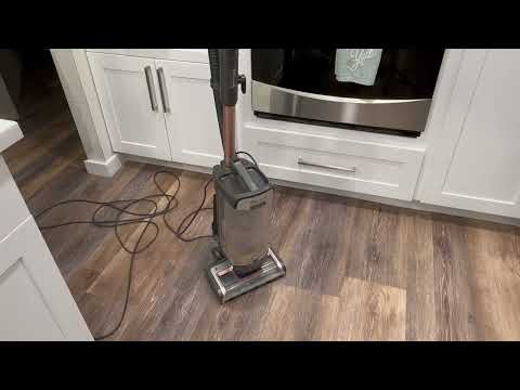 Shark AZ2002 Vertex Powered Lift Away Upright Vacuum Review, powerful suction, very fast and light