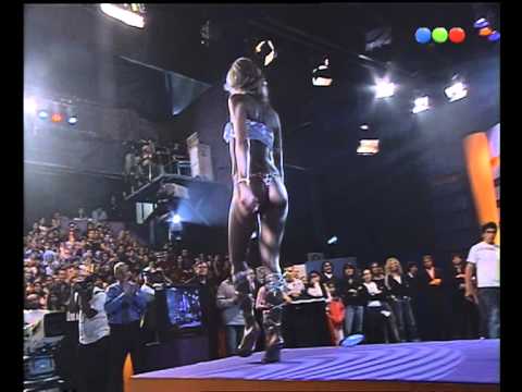 Jesica Cusnier en Bikini - Videomatch