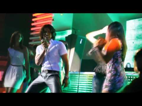 Hallux Makenzo   Ela Quer Dançar ft Marcus Vídeo Oficial