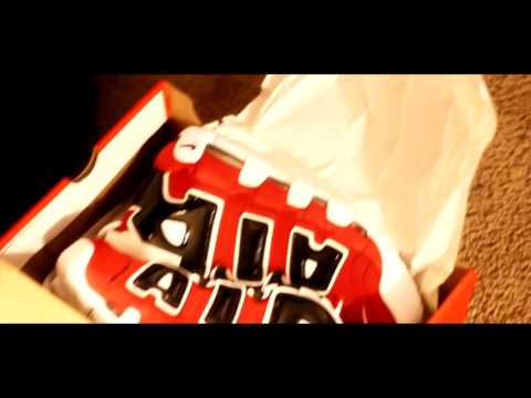 TWOTYMES - MESSAGE TO MY YUNG DOGS (SHOT BY @MOE_HAZE)