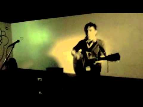 Desmond Myers "Snow" live in Paris, France .m4v