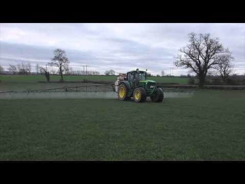 download lagu mp3 mp4 Cow Parsley Control In Grassland, download lagu Cow Parsley Control In Grassland gratis, unduh video klip Cow Parsley Control In Grassland
