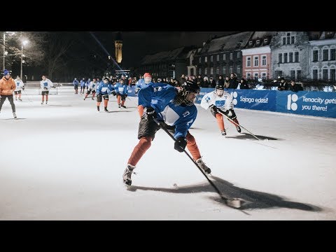 LIVE: SIMPLE SESSION 2018: BMX vs SKATE HOCKEY MATCH