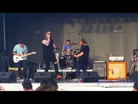 Desert Island Classic - Blue Skies (live)