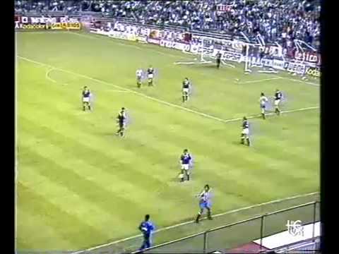 Atletico Madrid vs Politehnica Timişoara  1-0 . 3 octombrie 1990 .
