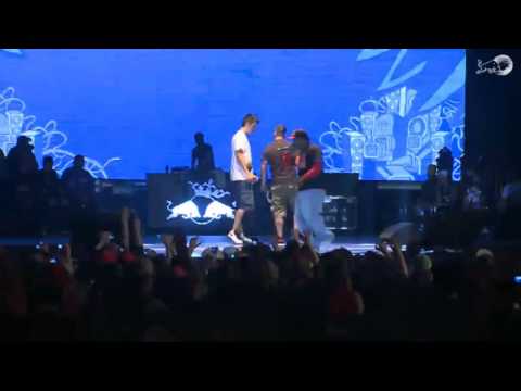 Chuty vs Doggy Fresh - Cuartos - Red Bull Batalla Internacional 2013