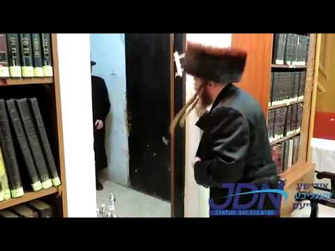 First Night Chanukah 5781 With Shomrei Emunim Rebbe
