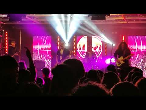 Lucie Revival Lovec střelec doktor a vědec