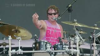 5 Seconds Of Summer Performs She's Kinda Hot at Lollapalooza Chicago 2026