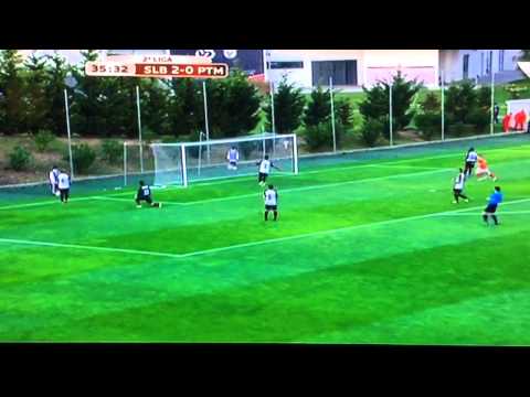 Jonathan Rodríguez - segundo 'hat trick' en el Benfica