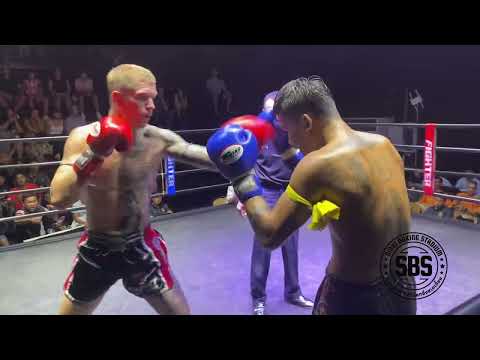 Tucker Phuketfightclub from America v Daotrang Sinbimuaythai from Thailand