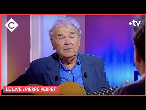 Le live : Pierre Perret chante "Mon p'tit loup" et "Lily" - C à Vous - 06/10/2021