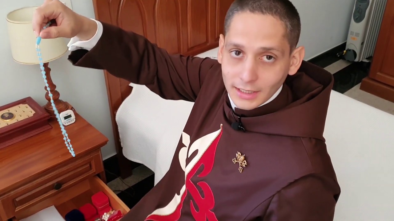 Arautos sem Segredos ouve seus seguidores: a cela de um Padre – Conheça os Arautos do Evangelho