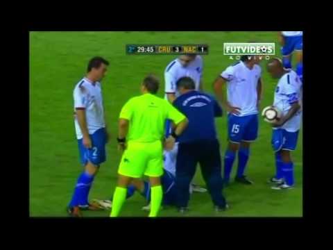 Baldassi y la patada de Lembo a Guerrón