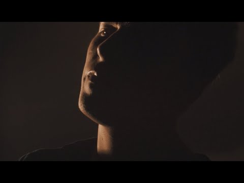 Michèl von Wussow - Dahinten wird's hell (Offizielles Video)