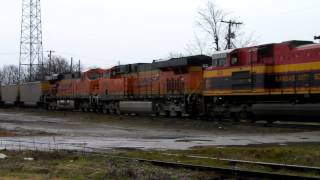 preview picture of video 'BNSF & KCS on the KRR at Durant, Ok. 01/24/2010 ©'