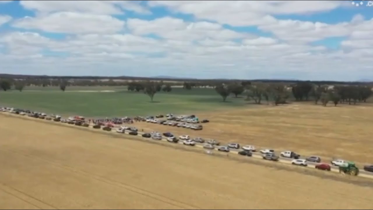 ‘Fighting back’: Victorian farmers ‘face off’ against VicGrid in renewables protest