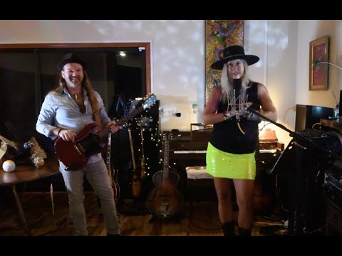 Gretchen Rhodes (WAHINE WEEKendz Special Session)