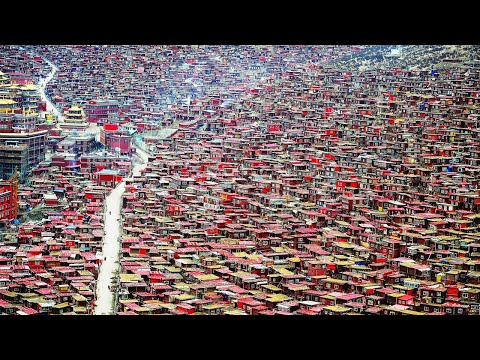 It May Be Hard To Believe But People Actually Live In These Places