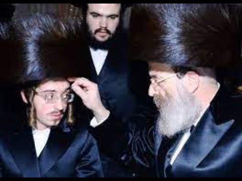 האדמו"ר מסדיגורא - אירוסי בן-דוד - אדר ב תשפ"ב - Sadigura Rebbe At A Cousins Engagement Adar II 5782