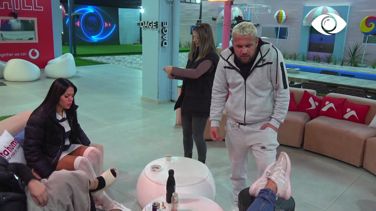 Ti je i urtë/Luizi bisedon me Amosin