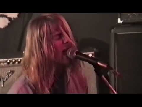 NIRVANA | Molly's Lips Live In Austria 1989