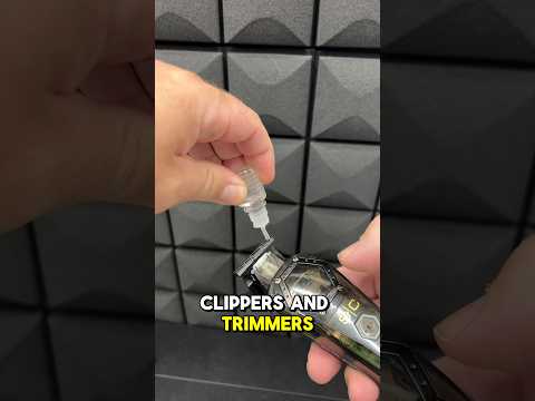 WANT TO KNOW TWO BEST WAYS TO OIL YOUR CLIPPERS AND TRIMMERS?🛢️💈💦#clippers #lubrication #hawktuah