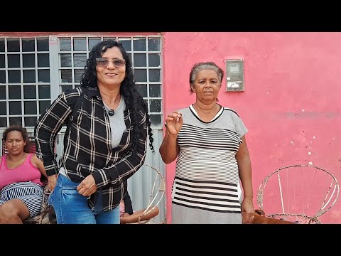 Entrega de doação para Cícera de Romão em Cachoeirinha PE 