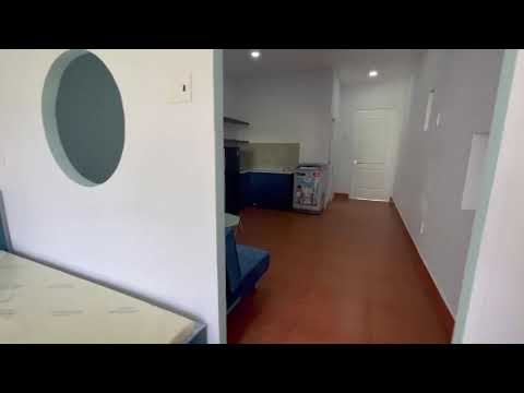 Affordable 1 bedroom serviced apartment for rent with balcony on Su Van Hanh street