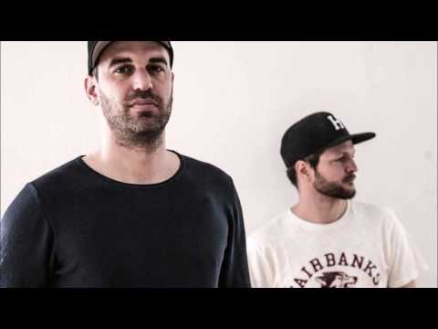 Pit Baccardi feat Hobbitz - Shit für di