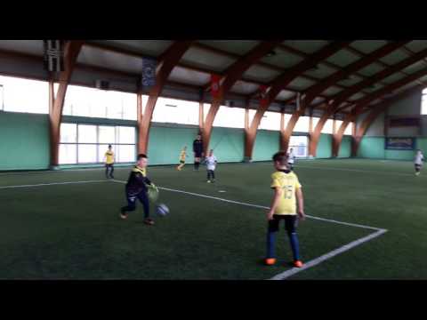 FC Novi Grad (2008) - ŠF Mlade Nade (1.poluvrijeme 1 dio ) 1:4 Liga u Hotonju 07.05.2017.