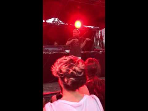 Weeding Dub - Gypsy Dub feat. Ras Divarius