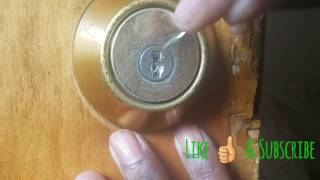 Best and Easy way to take a broken key out the bolt lock.