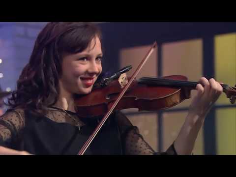 Family Number Medley // NATALIE MACMASTER, DONNELL LEAHY & FAMILY