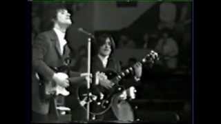 The KinKs &quot;Tired Of Waiting For You&quot; (Live Video 1965)