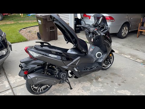 T9 Alexone 150cc Automatic Scooter Moped Complete Walk around