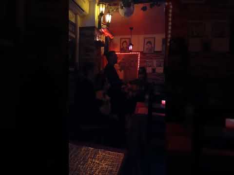 Pedro Galveias. Excelente interpretação do fado "cravo"Beijo de Amora