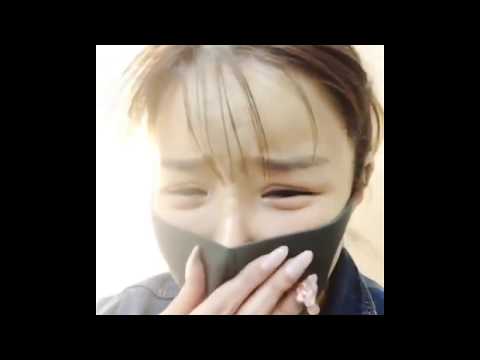 Park Bom broke down in tears